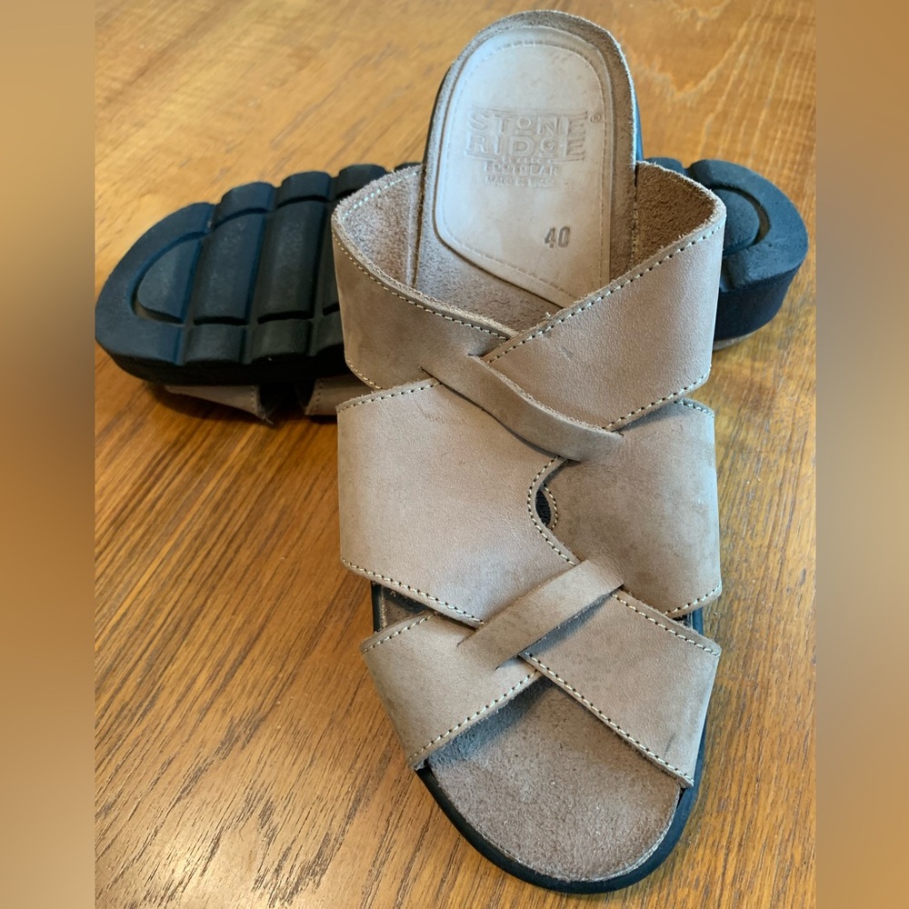 Stone Ridge (Aldo) nubuck suede crossover sandals